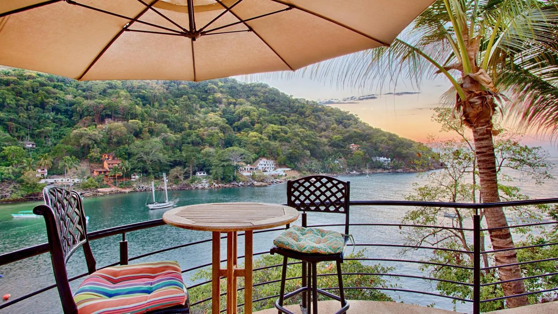 Villa Boca De Tomatlan Ocean Frontage Boutique Hotel Puerto Vallarta